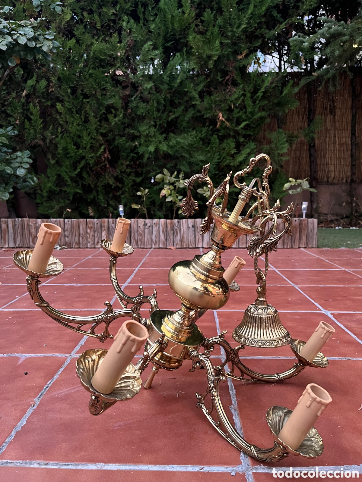 Antig&uuml;edades: L&aacute;mpara Vintage de Bronce &ndash; Estilo clasico