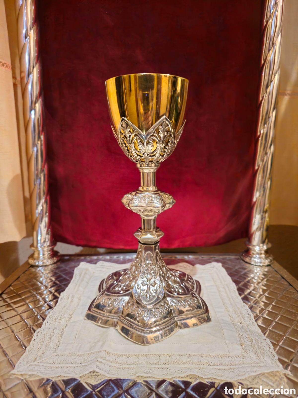 Antig&uuml;edades: Caliz y patena liturgico