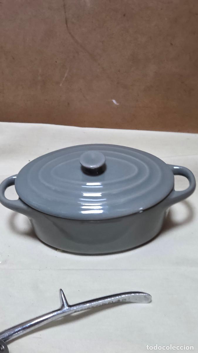 Antiquit&auml;ten: peque&ntilde;a sopera de ceramica