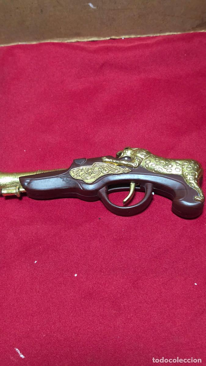 Antig&uuml;edades: mini pistola decorativa