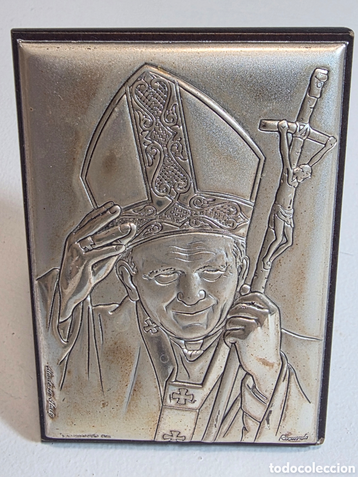 Antig&uuml;edades: Placa Plata Bilaminada Juan Pablo II 4,8x6,8 cm.
