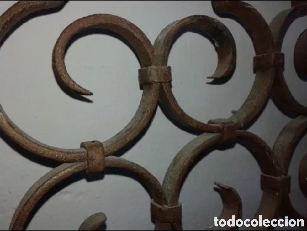 Antig&uuml;edades: Reja de Forja con Dise&ntilde;o Ornamental - Foto 3