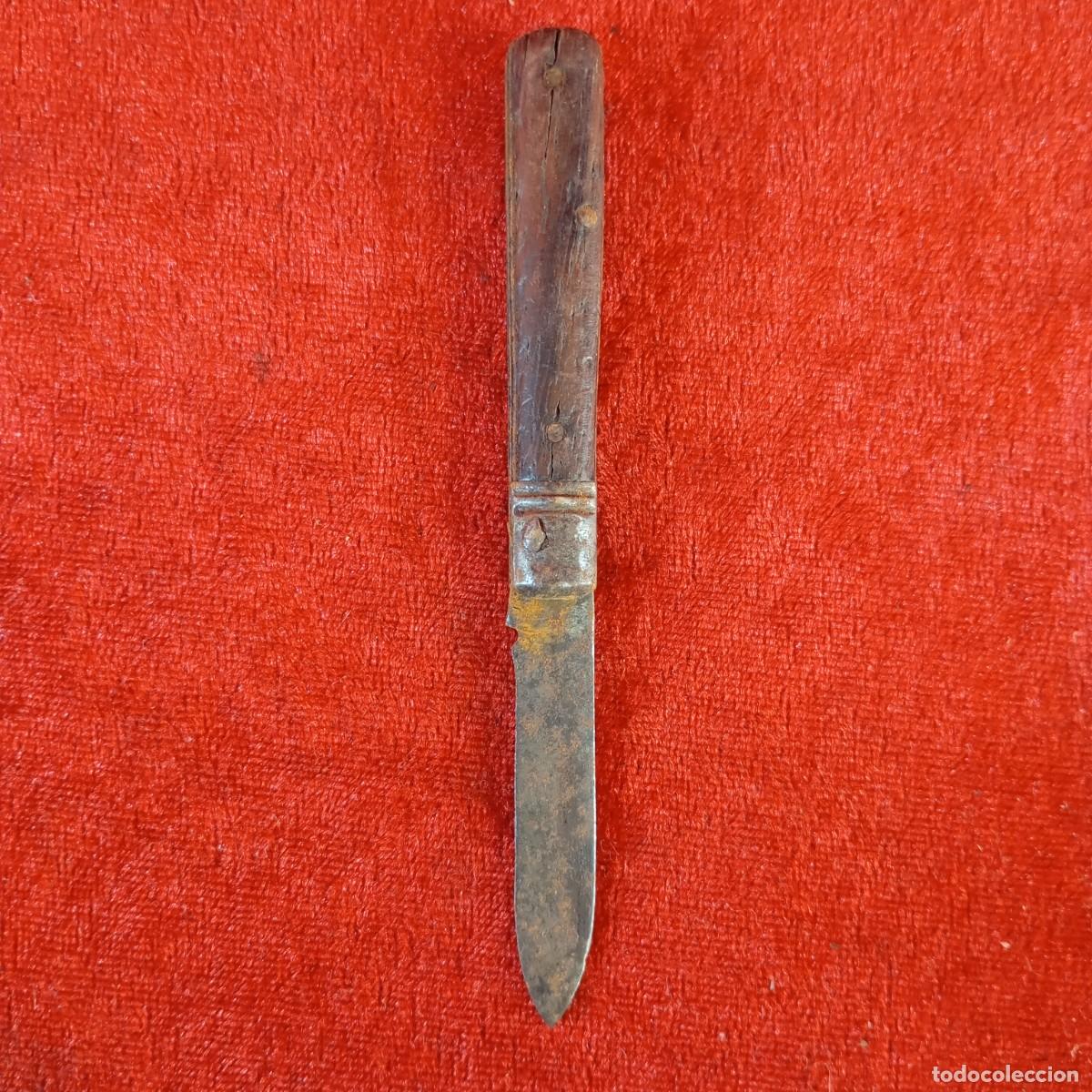 Antig&uuml;edades: MININAVAJA DE BOLSILLO - MADERA TALLADA - TRADICIONAL ESPA&Ntilde;OLA - SIGLO XX - 11 CM DE LARGO - 61
