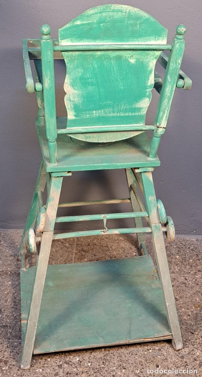 Antig&uuml;edades: Trona infantil transformable en pupitre de madera antigua - Foto 4