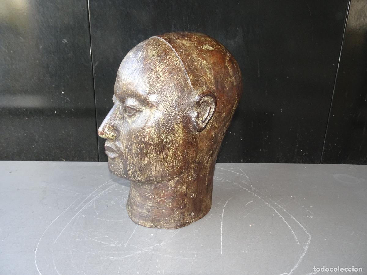 Antig&uuml;edades: Cabeza de Bronce Estilo Benin / Ife - Foto 1