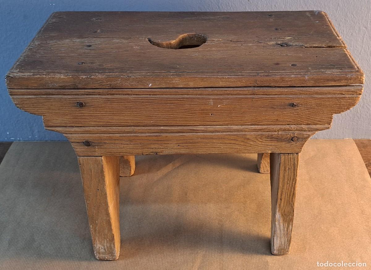 Antig&uuml;edades: Antigua banqueta de orde&ntilde;o de madera de pino, principios del siglo XX