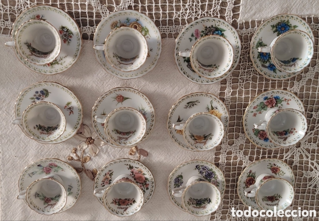 Antig&uuml;edades: Tazas te porcelana doce meses - Foto 5