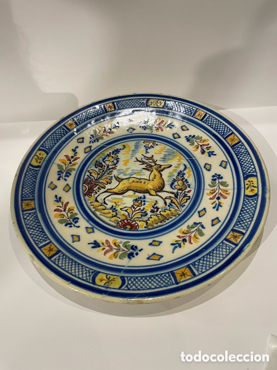 Antig&uuml;edades: Plato de cer&aacute;mica de Triana - Foto 1
