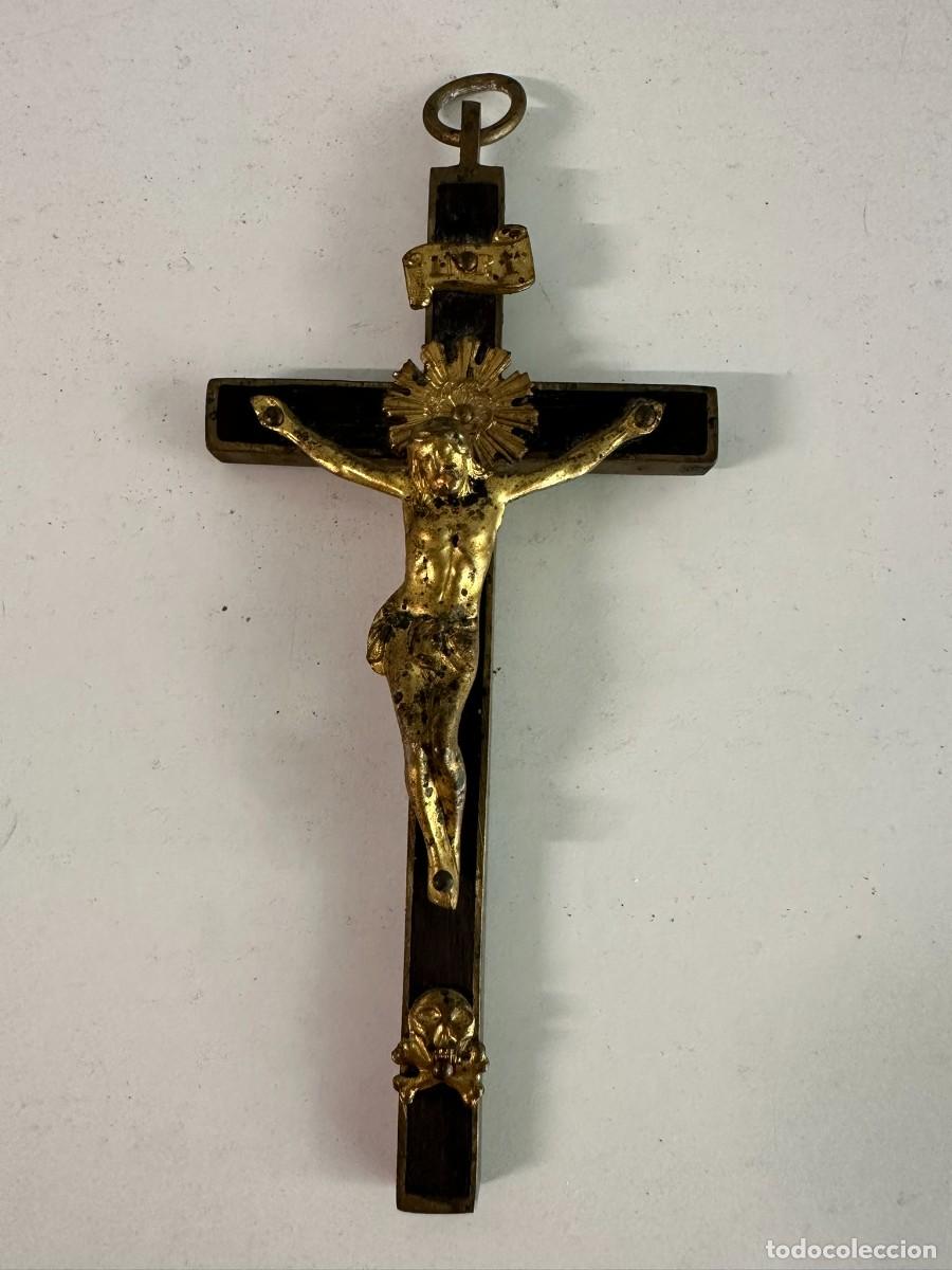 Antig&uuml;edades: Crucifijo del G&oacute;lgota en bronce s XIX-XX 13x6