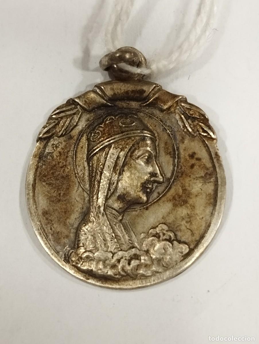 Antig&uuml;edades: MEDALLA NTRA. SRA. MONTSERRAT. DE PLATA.