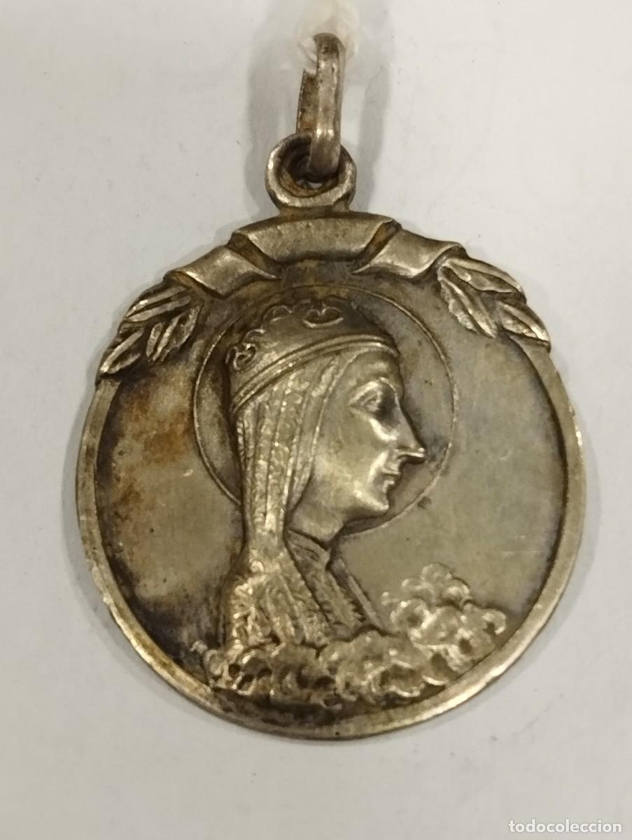Antig&uuml;edades: MEDALLA NTRA. SRA. MONTSERRAT. DE PLATA.