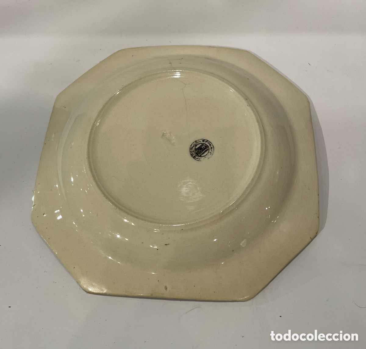 Antig&uuml;edades: Plato de cer&aacute;mica cuadrado - Foto 2