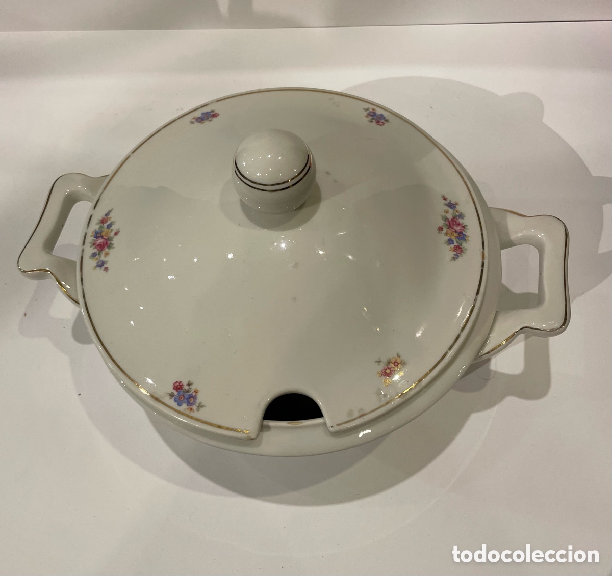 Antig&uuml;edades: Sopera de Santa Clara - Foto 1