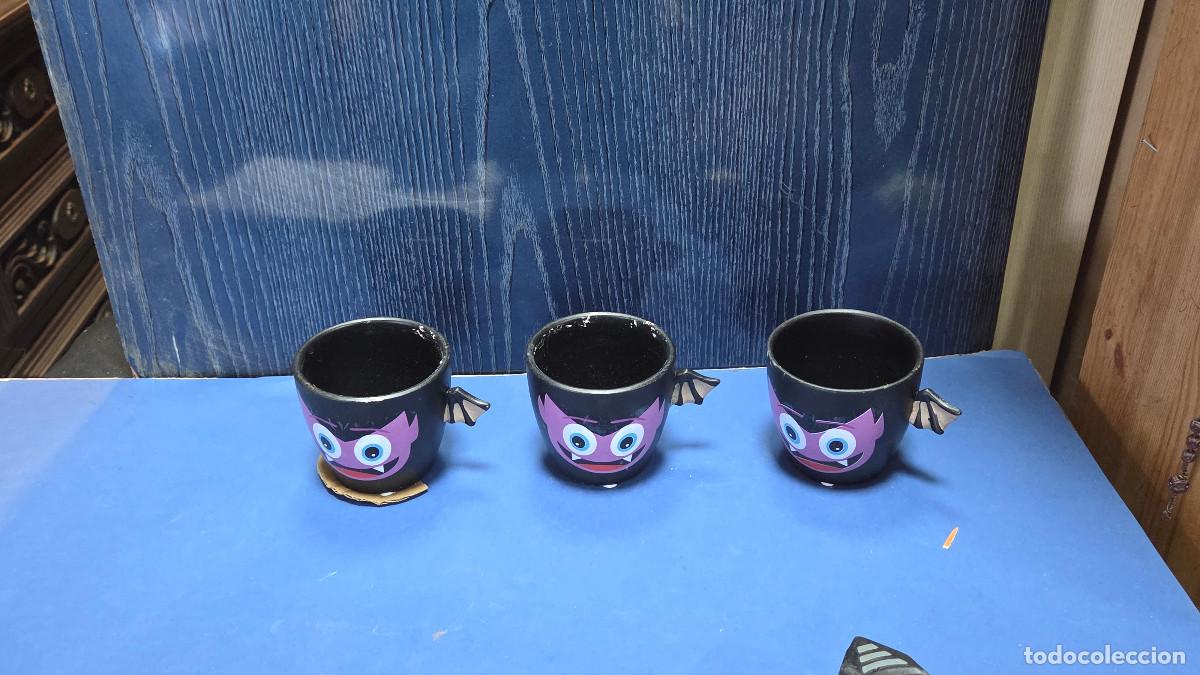 Antig&uuml;edades: 3 tazas de ceramica halloween