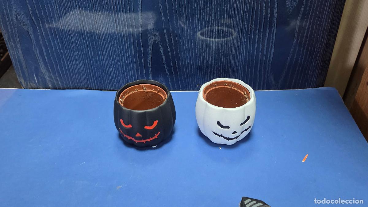 Antig&uuml;edades: 2 macetas pequenas de halloween - Foto 1