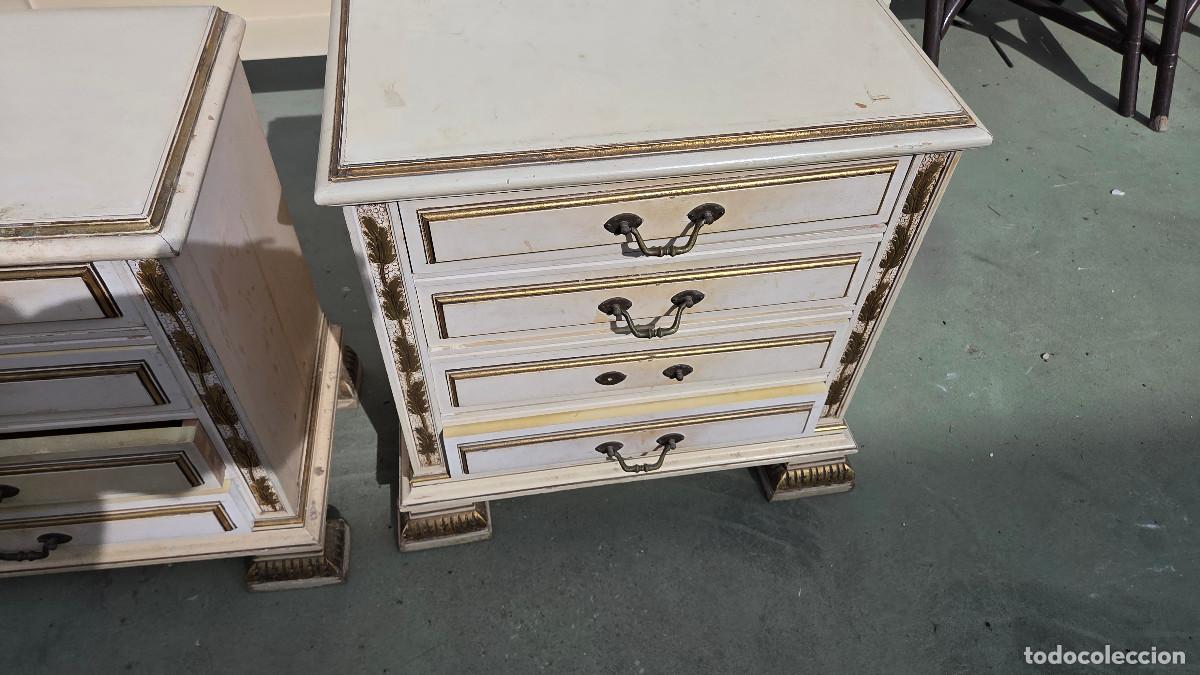 Antig&uuml;edades: 2 mesillas de dormitorio antiguas - Foto 2