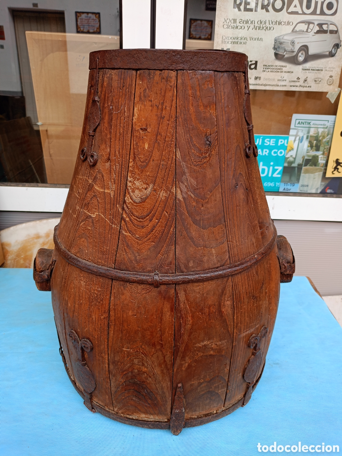 Antig&uuml;edades: ETNOGRAF&Iacute;A. ANTIGUA MEDIDA DE GRANO MADERA Y FORJA