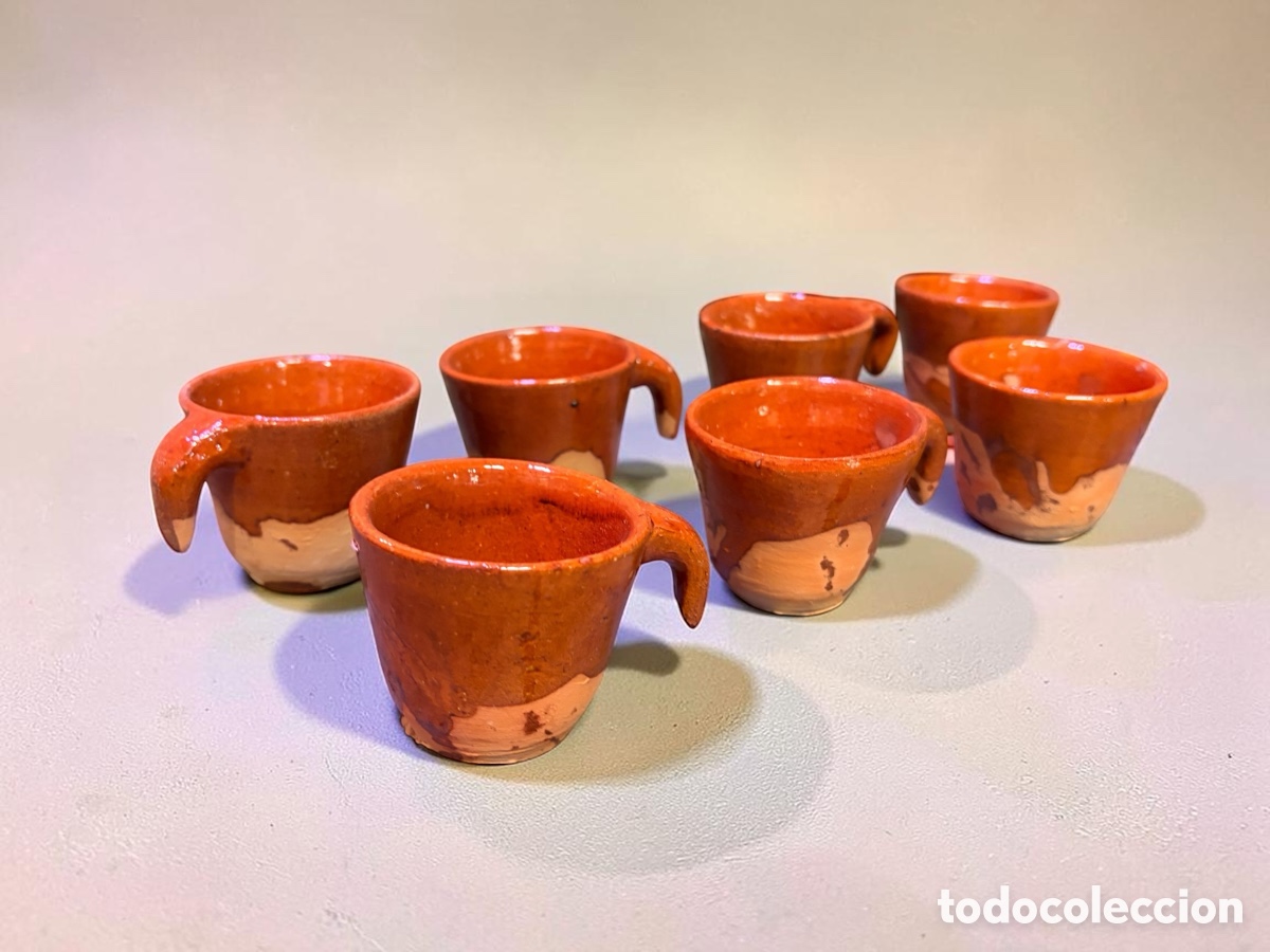 Antig&uuml;edades: Juego de 7 pocillos de barro - Foto 3