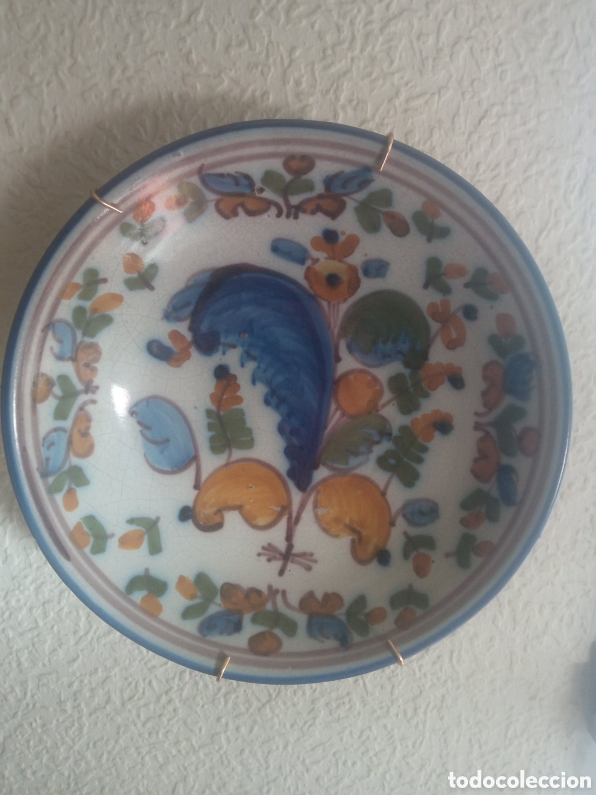 Antig&uuml;edades: Antiguo plato lebrillo de cer&aacute;mica de Talavera, Cola de gallo, siglo XIX de 23,5cm de di&aacute;metro