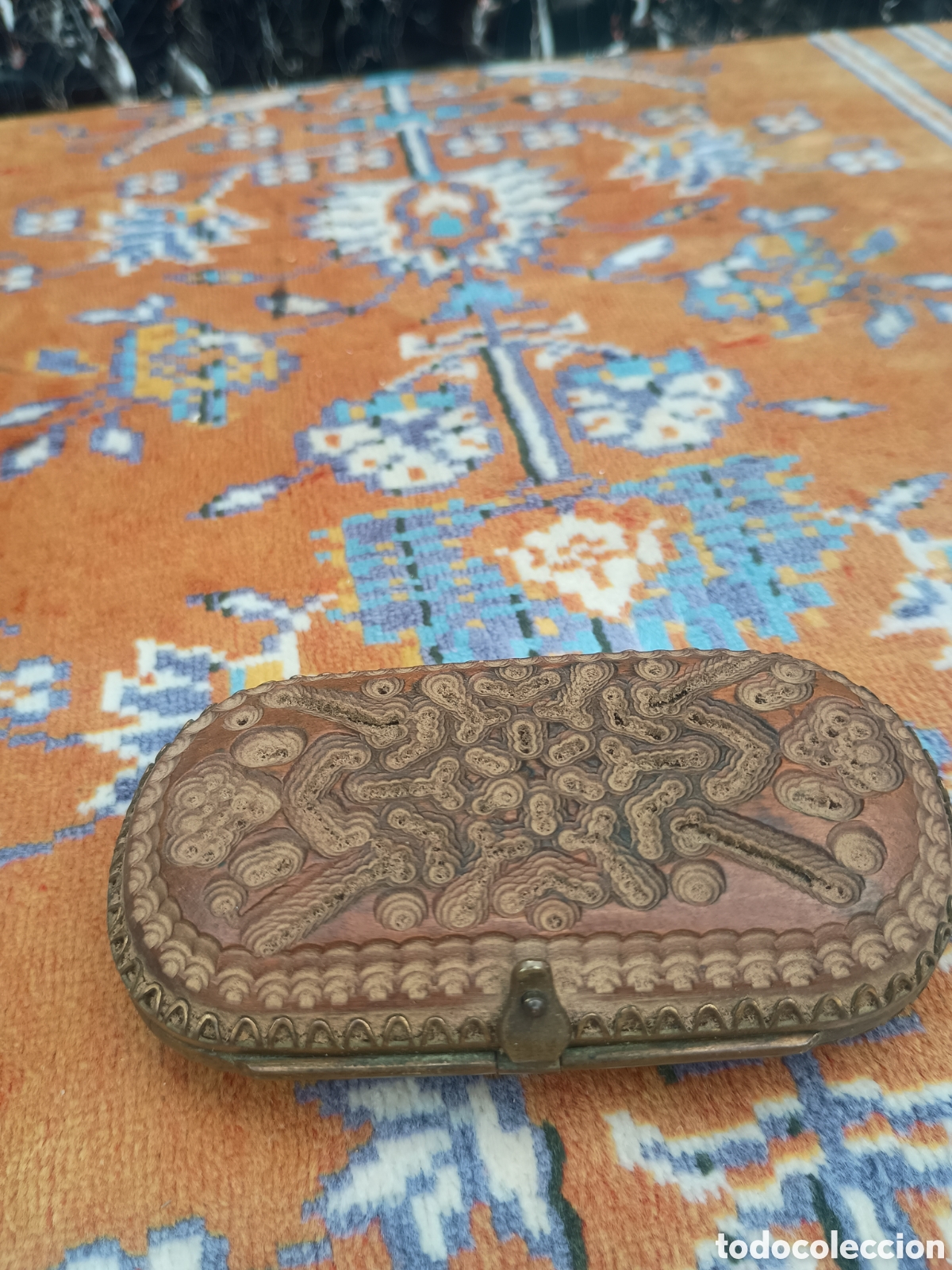 Antig&uuml;edades: Tocador madera con espejo