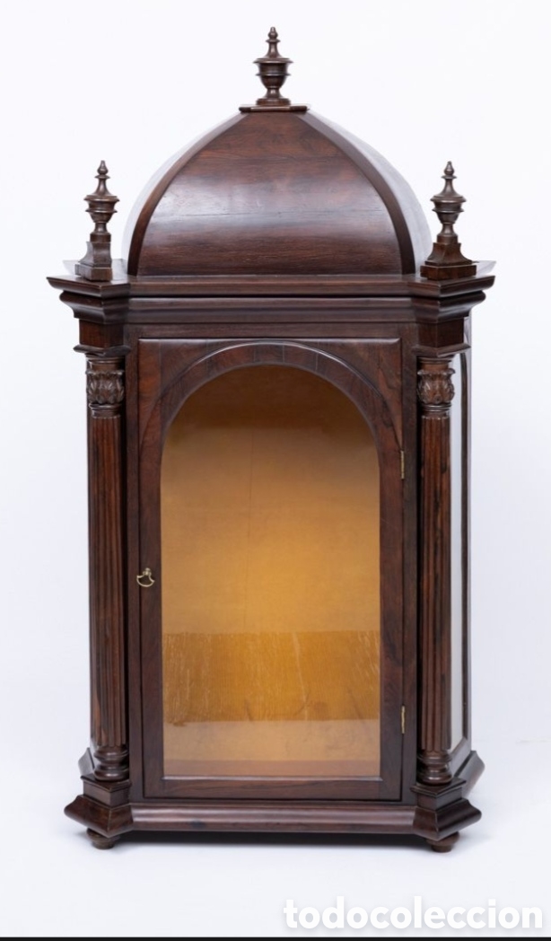 Antig&uuml;edades: Importante capilla-hornacina-oratorio portuguesa en madera de palo santo