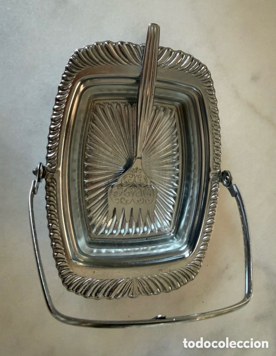 Antig&uuml;edades: Mantequillero de plata