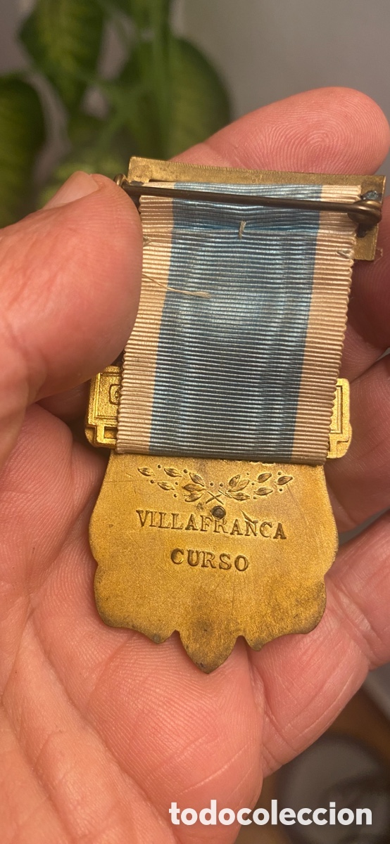 Antig&uuml;edades: Medalla escolar d&eacute;cada de 1939 - Foto 2
