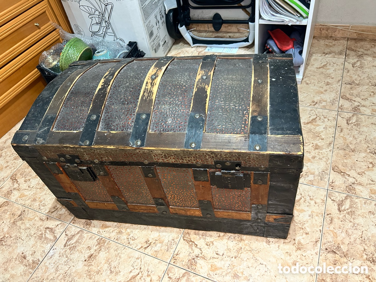 Antig&uuml;edades: Baul de viaje vintage de madera y metal