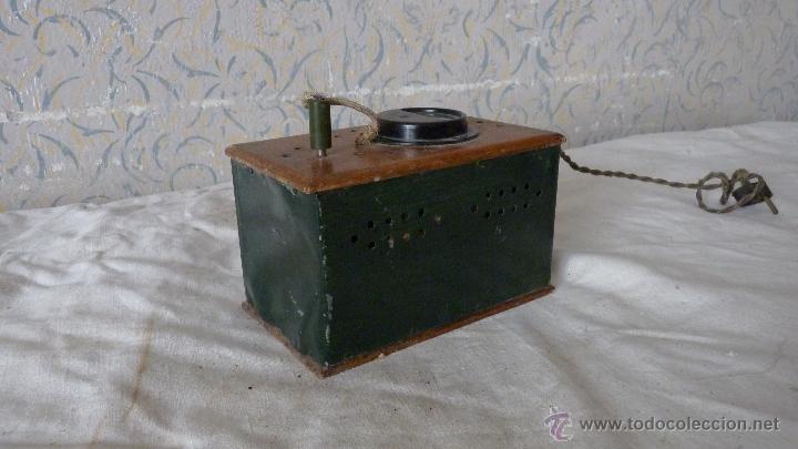 Radios antiguas: VOLTÍMETRO EN MADERA Y CHAPA VERDE. - Foto 11 - 49973830