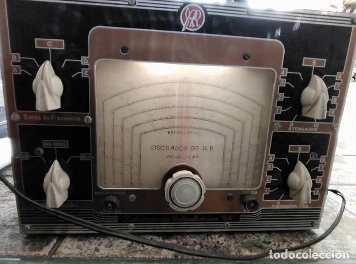 Radios antiguas: OSCILADOR DE RADIO FRECUENCIA LABORATORIO RADIOELECTRICO RR MOD 1048 ESCALA EN KC MIDE 30/21,5/13,5 - Foto 3 - 243492250