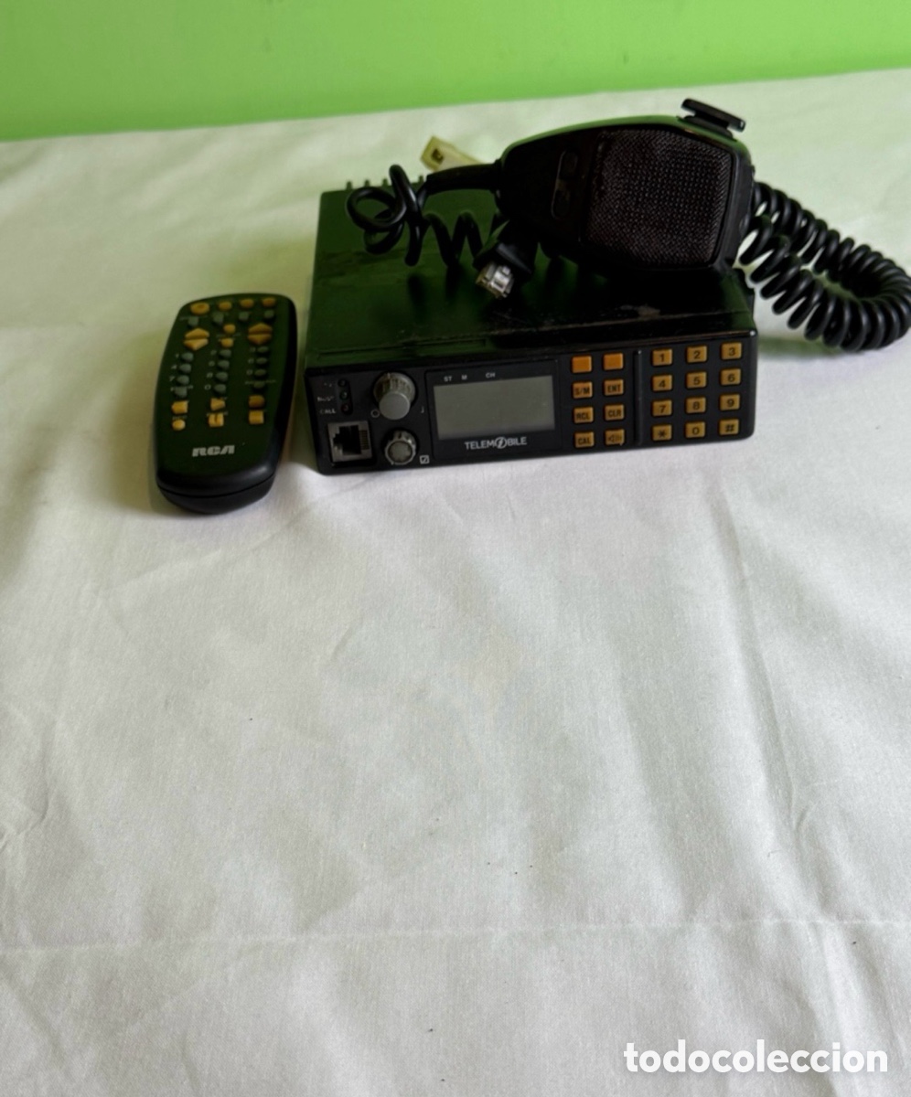 Radios antiguas: Antigua emisora de VHF programable radio M&oacute;vil Telemobile GX-2000 V Japan.