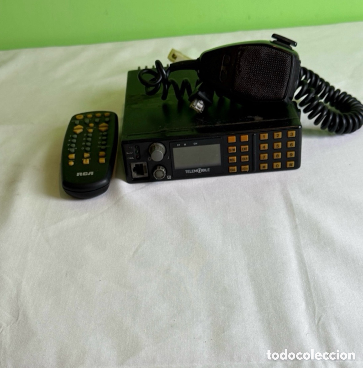 Radios antiguas: Antigua emisora de VHF programable radio M&oacute;vil Telemobile GX-2000 V Japan.