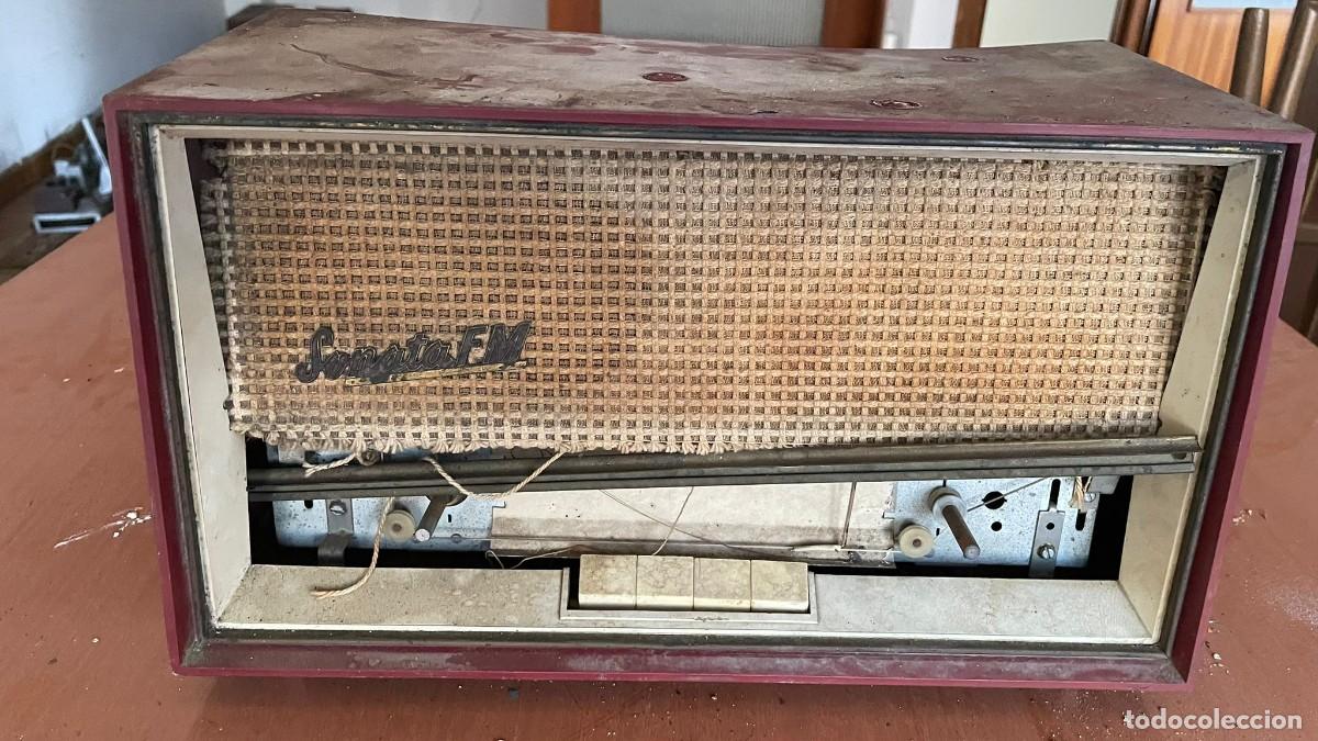 Radios antiguas: Radio de V&aacute;lvulas Telefunken Sonata FM &ndash; Mueble de Baquelita Granate &ndash; Vintage A&ntilde;os 50/60