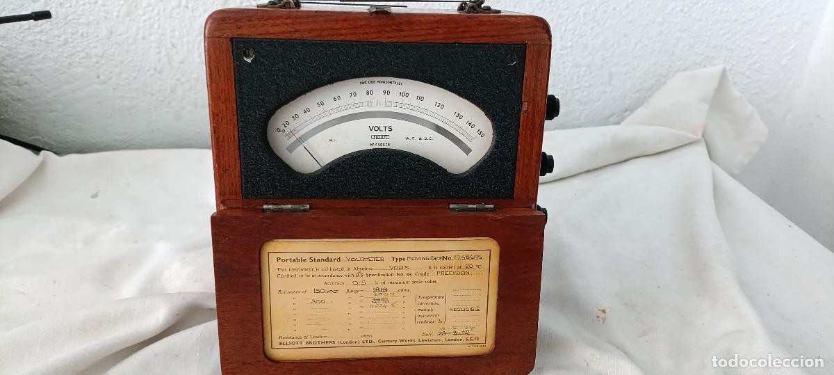 Radios antiguas: ANTIGUO VOLTIMETRO ELLIOT CAJA DEMADERA