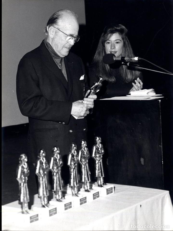C&oacute;mics: LEE FALK RECIBE EL PREMIO HAXTUR DE SOF&Iacute;A CARLOTA - Foto 3
