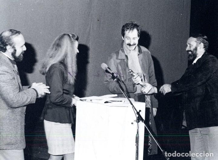 C&oacute;mics: SOF&Iacute;A CARLOTA Y FAUSTINO R. ARBES&Uacute; ENTREGAN EL PREMIO HAXTUR A BOLLAND - Foto 9