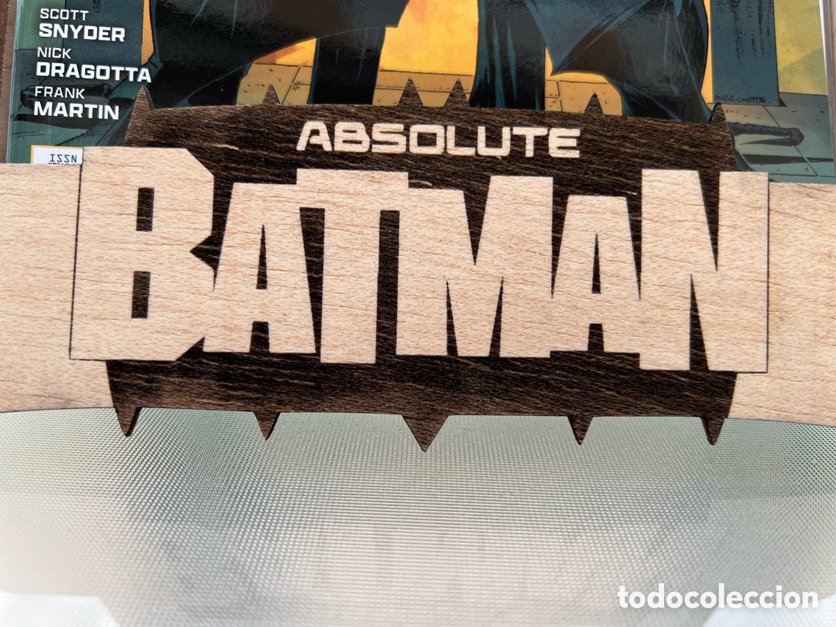 C&oacute;mics: Expositor de C&oacute;mics Absolute Batman (DC) - Foto 8