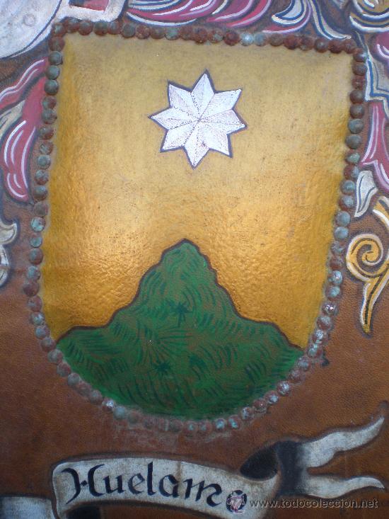 Arte: ESCUDO HER&Aacute;LDICO DE APELLIDOS EN CUERO - Foto 3