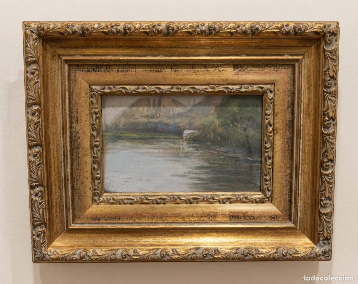 Arte: Paisaje. Firma ilegible. Pastel sobre tablilla.
