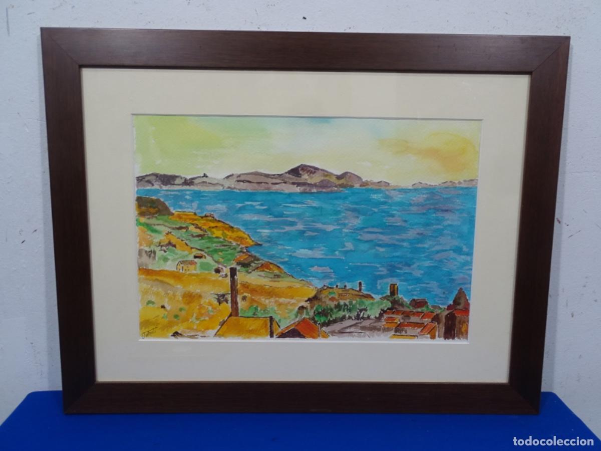 Arte: ACUARELA FIRMADA VALENTI. BIEN ENMARCADA. PUEBLO CON MAR.
