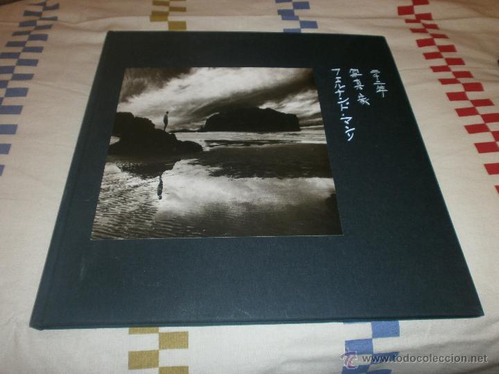 Arte: Catalogo de fotografia blanco y negro Fernando Manso 2001 - encuadernacion tela 32 x 32 cm.