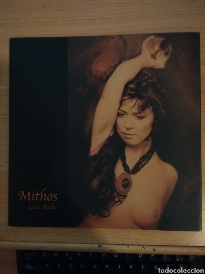 Arte: Mithos. Celia Reche. Cat&aacute;logo de la exposici&oacute;n fotogr&aacute;fica.