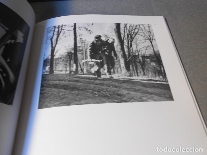 Arte: ROBERT CAPA. RETROSPECTIVA. CATALOGO - Foto 6