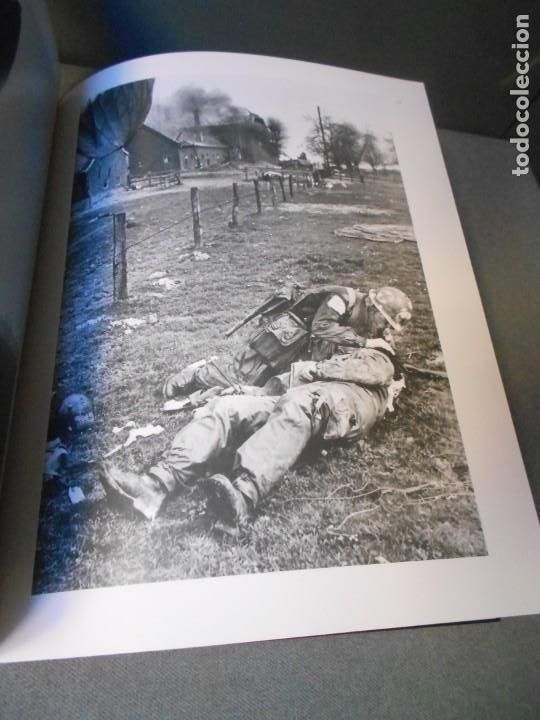 Arte: ROBERT CAPA. RETROSPECTIVA. CATALOGO - Foto 10