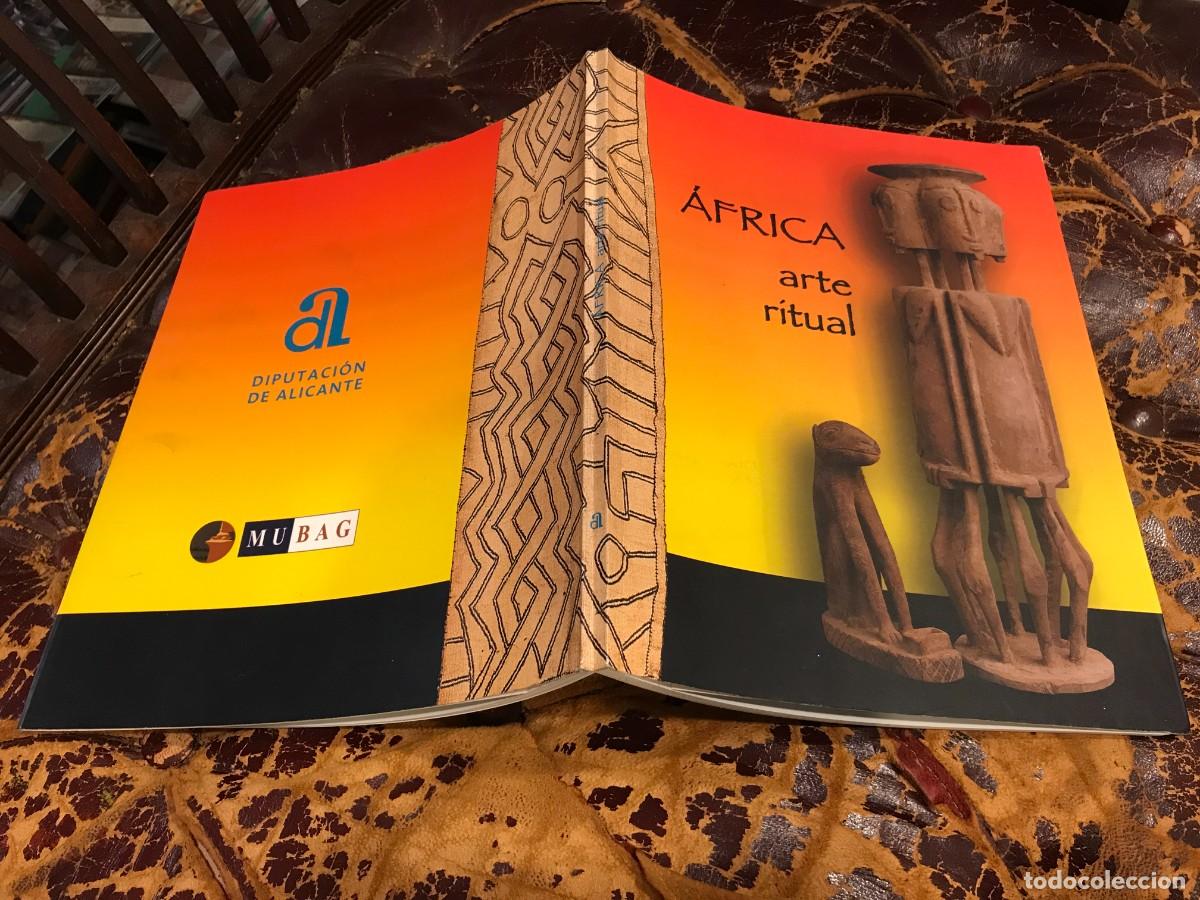 Art: &Aacute;FRICA. ARTE RITUAL. 2005, CAIXANOVA (CAT&Aacute;LOGO ARTE)