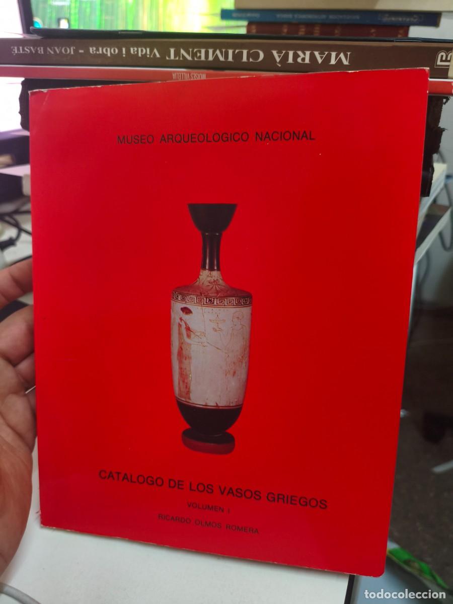 Arte: Cat&aacute;logo de los vasos griegos. Volumen l. Ricardo Olmos Romera. Museo arqueologico nacional.