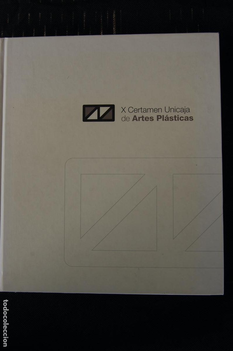 Art: X Certamen Unicaja de Artes Pl&aacute;sticas. Cat&aacute;logo de arte. 139 p&aacute;ginas. 23 x 26 cm. Buen estado.