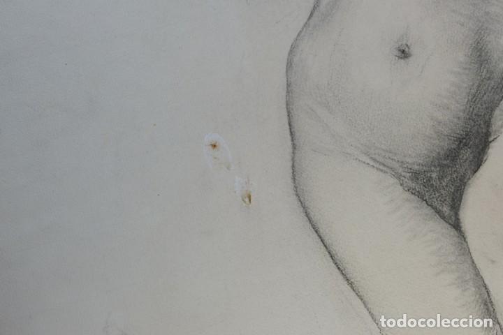 dibujo al carboncillo desnudo femenino finales Comprar
