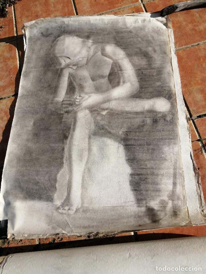 Kunst: Dibujo modelo a carboncillo sobre papel Guarro unos 70x100 cms de Luis de Andr&eacute;s Garc&iacute;a.