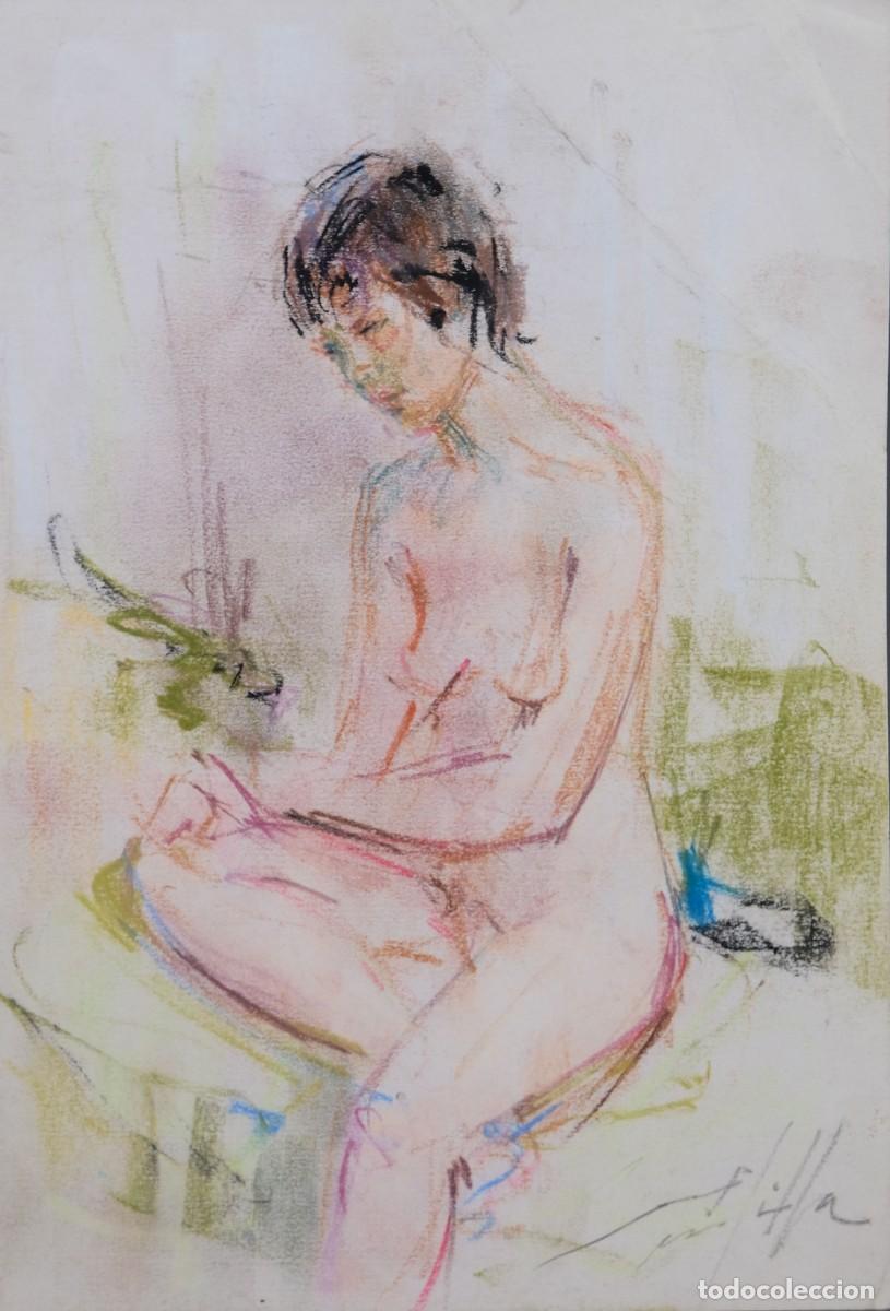 Art: Dibujo a cera de mujer sentada
